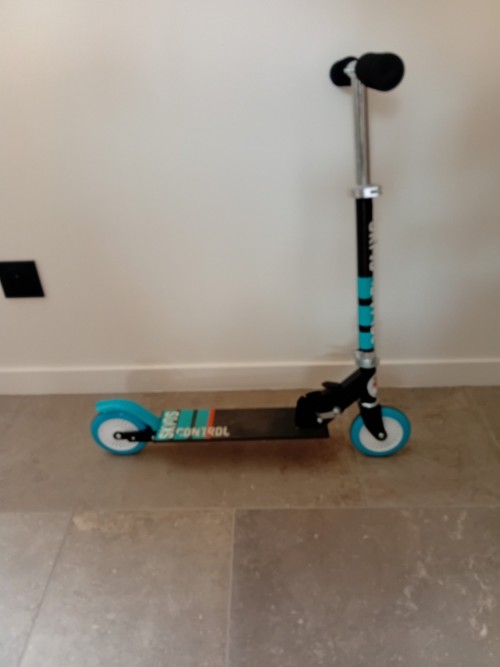 Trottinette cherche son propri&eacute;taire  🛴